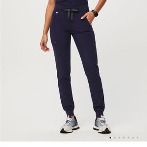Women’s Zamora Scrub Pants - joggers. Navy w gray string